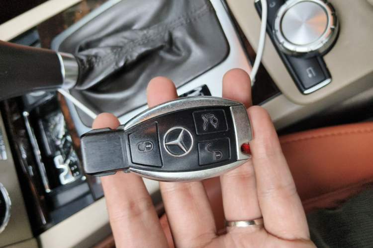 Used Mercedes-Benz C-Class 2011 C 200 CGI Elegant Model Vehicle Key