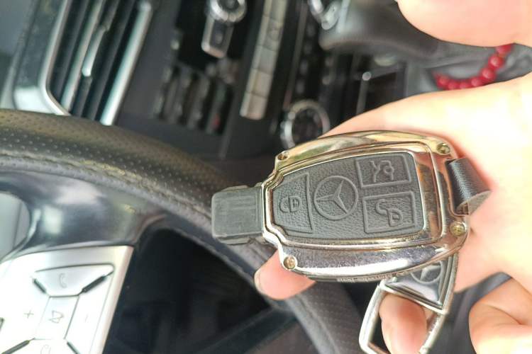 Used Mercedes-Benz C-Class 2011 C 180K Classic model Vehicle Key