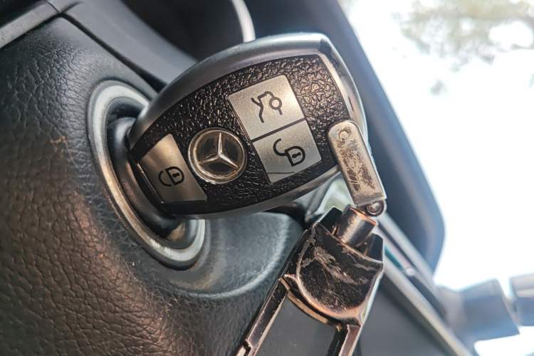 Used Mercedes-Benz C-Class 2011 C 200 CGI Fashion Model Vehicle Key