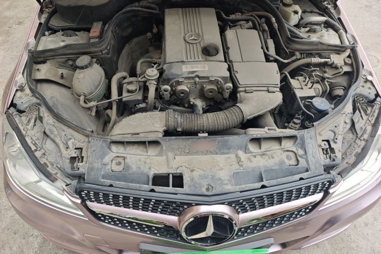 Used Mercedes-Benz C-Class 2011 C 180K Classic model Engine Bay