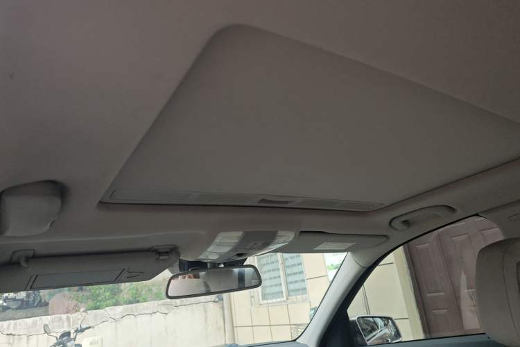 Used Mercedes-Benz C-Class 2011 C 180K Classic model Headliner