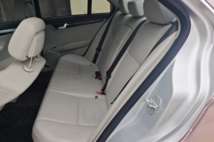 Used Mercedes-Benz C-Class 2011 C 180K Classic model Left Rear Seat