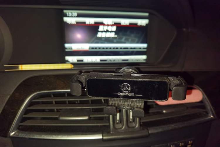 Used Mercedes-Benz C-Class 2011 C 300 Fashion Model Audio And AC Panel