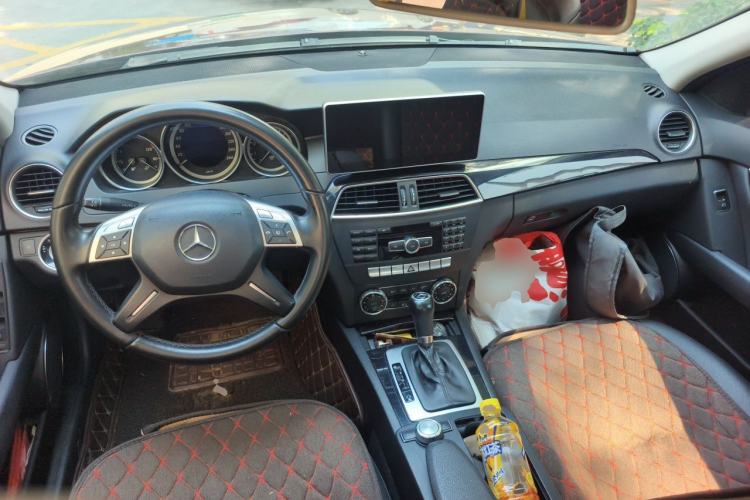 Used Mercedes-Benz C-Class 2011 C 180K Classic model Center Console