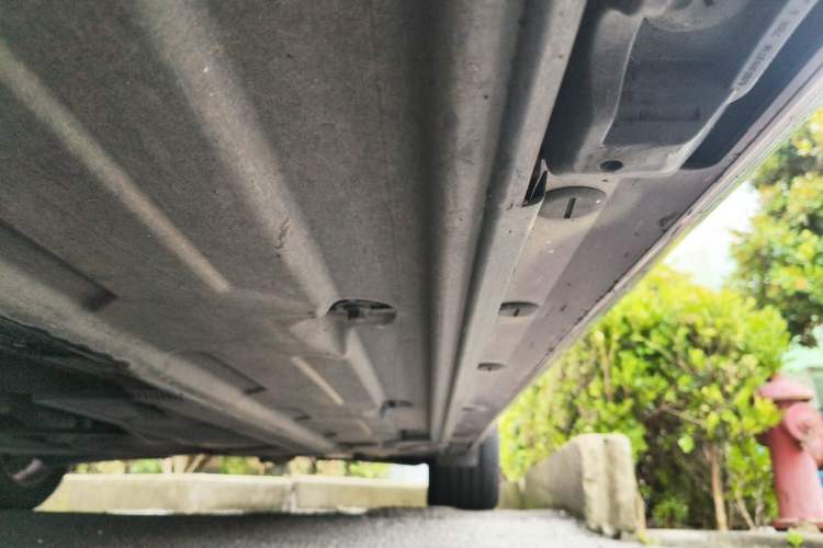 Used Mercedes-Benz C-Class 2011 C 180K Classic model Chassis Front Left