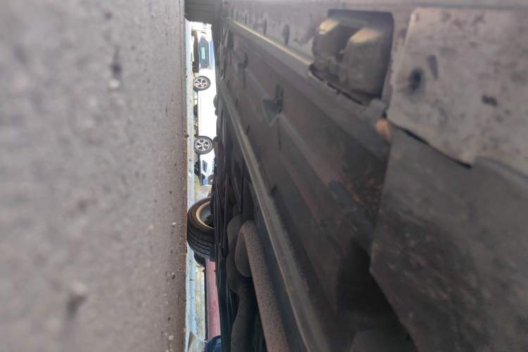 Used Mercedes-Benz C-Class 2011 C 300 Fashion Model Chassis Front Right