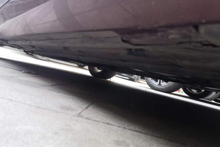 Used Mercedes-Benz C-Class 2011 C 200 CGI Fashion Model Chassis Rear Left