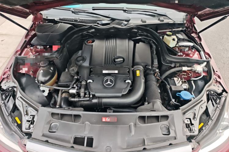 Used Mercedes-Benz C-Class 2011 C 200 CGI Fashion Model Engine Bay