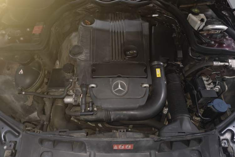 Used Mercedes-Benz C-Class 2011 C 200 CGI Fashion Model Engine Bay