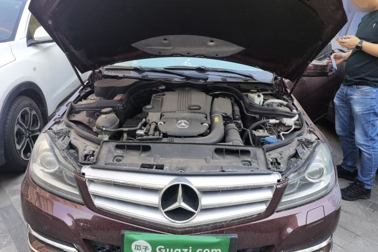 Used Mercedes-Benz C-Class 2011 C 200 CGI Fashion Model Engine Bay