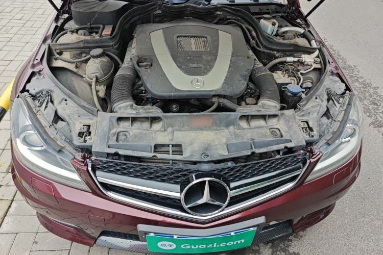 Used Mercedes-Benz C-Class 2011 C 300 Fashion Model Engine Bay