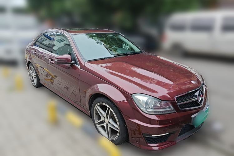 Used Mercedes-Benz C-Class 2011 C 300 Fashion Model Front Right 45 Deg