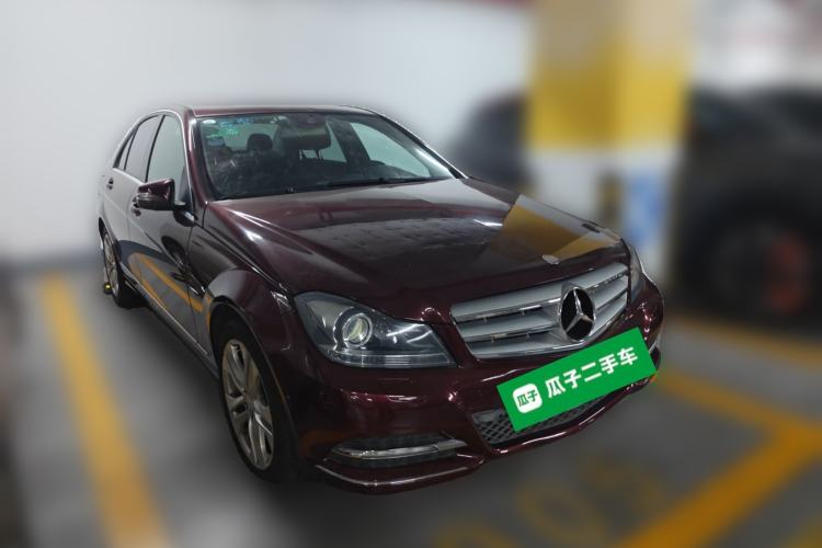 Used Mercedes-Benz C-Class 2011 C 200 CGI Fashion Model Front Right 45 Deg
