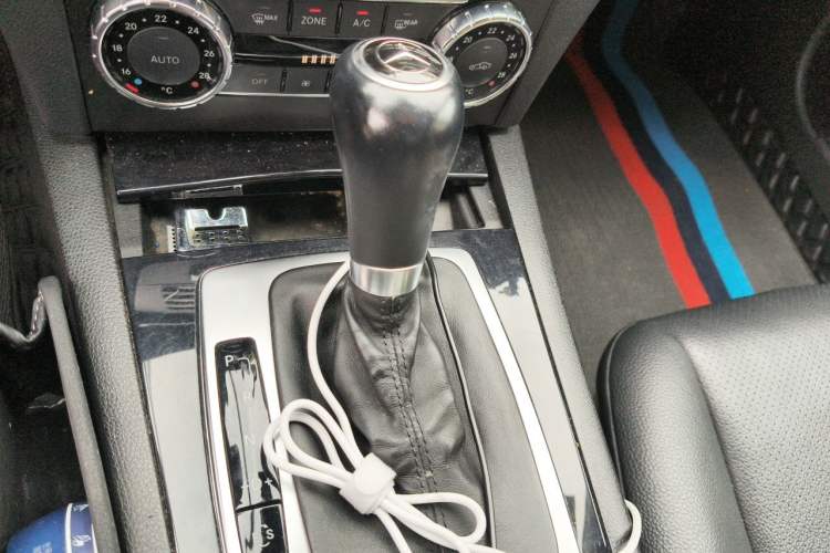Used Mercedes-Benz C-Class 2011 C 180K Classic model Gear Lever