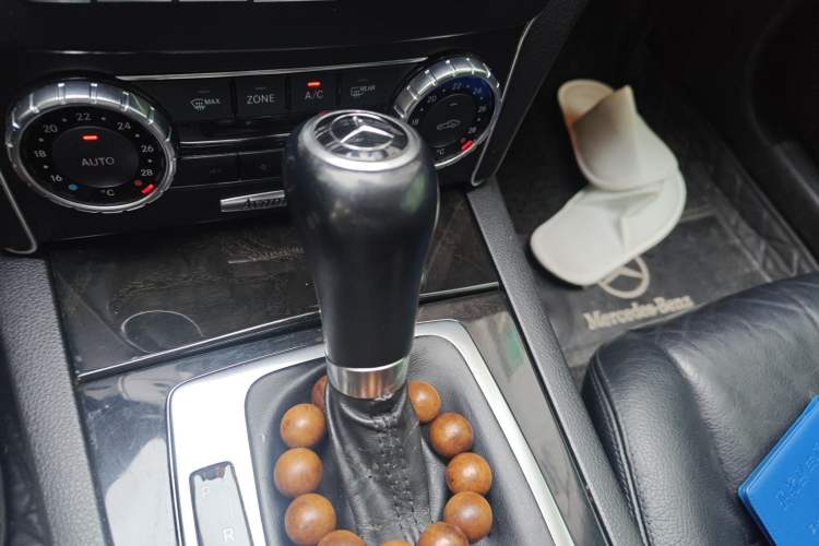 Used Mercedes-Benz C-Class 2011 C 200 CGI Fashion Model Gear Lever