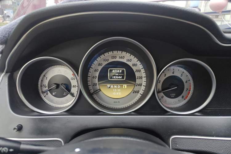 Used Mercedes-Benz C-Class 2011 C 200 CGI Fashion Model Instrument Cluster