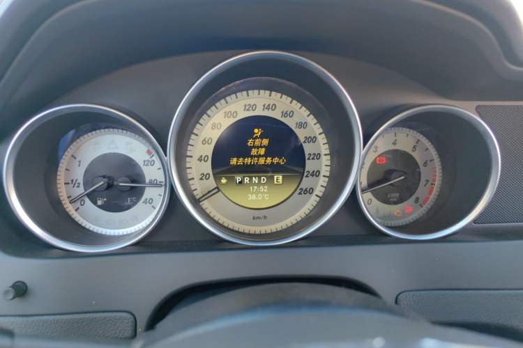Used Mercedes-Benz C-Class 2011 C 300 Fashion Model Instrument Cluster