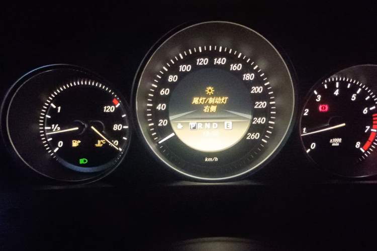 Used Mercedes-Benz C-Class 2011 C 180K Classic model Instrument Cluster