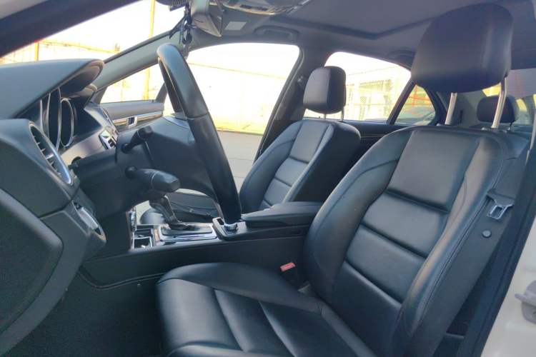 Used Mercedes-Benz C-Class 2011 C 300 Fashion Model Left Front Seat