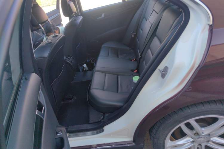 Used Mercedes-Benz C-Class 2011 C 300 Fashion Model Left Rear Seat
