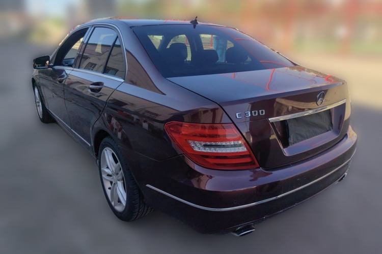 Used Mercedes-Benz C-Class 2011 C 300 Fashion Model Rear Left 45 Deg