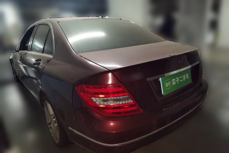 Used Mercedes-Benz C-Class 2011 C 300 Fashion Model Rear Left 45 Deg