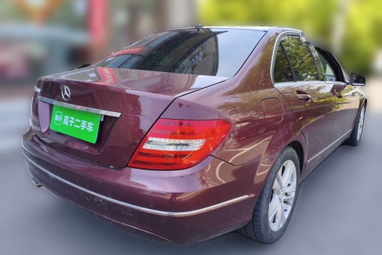 Used Mercedes-Benz C-Class 2011 C 200 CGI Fashion Model Rear Right 45 Deg