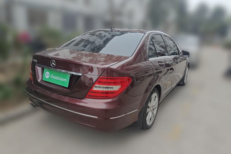 Used Mercedes-Benz C-Class 2011 C 200 CGI Fashion Model Rear Right 45 Deg
