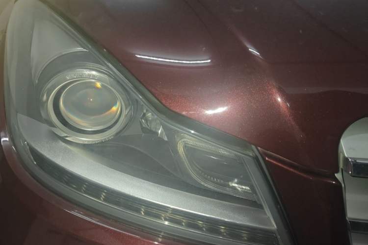 Used Mercedes-Benz C-Class 2011 C 200 CGI Fashion Model Right Front Headlight