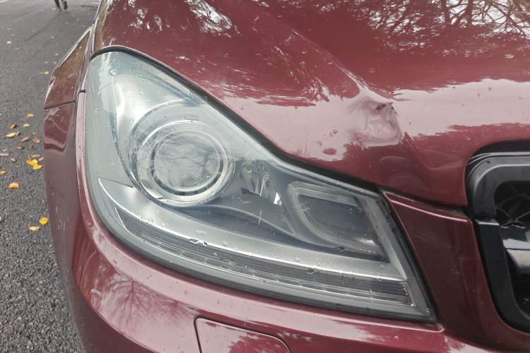 Used Mercedes-Benz C-Class 2011 C 200 CGI Fashion Model Right Front Headlight