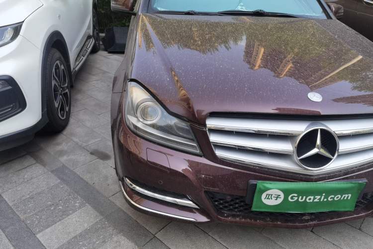 Used Mercedes-Benz C-Class 2011 C 200 CGI Fashion Model Right Front Headlight