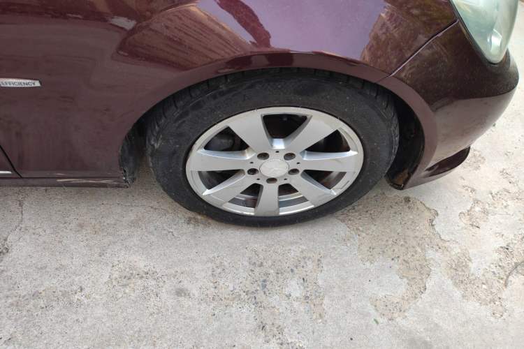 Used Mercedes-Benz C-Class 2011 C 180K Classic model Right Front Wheel Hub