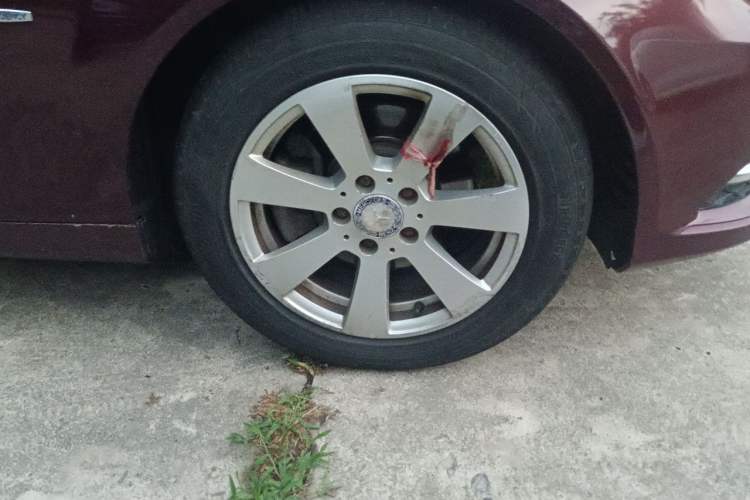 Used Mercedes-Benz C-Class 2011 C 180K Classic model Right Front Wheel Hub