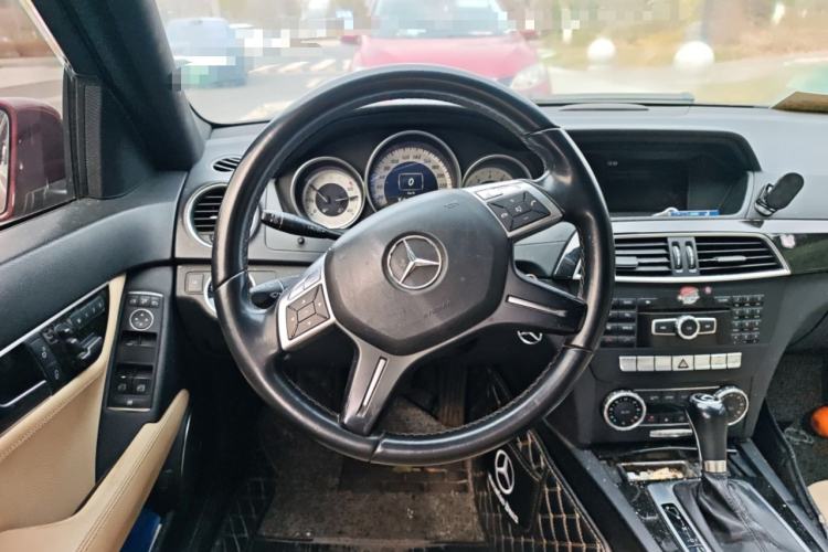 Used Mercedes-Benz C-Class 2011 C 200 CGI Fashion Model Steering Wheel