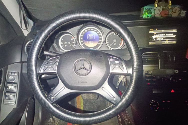 Used Mercedes-Benz C-Class 2011 C 180K Classic model Steering Wheel