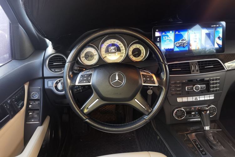 Used Mercedes-Benz C-Class 2011 C 200 CGI Fashion Model Steering Wheel