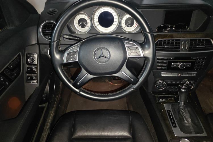 Used Mercedes-Benz C-Class 2011 C 200 CGI Fashion Model Steering Wheel