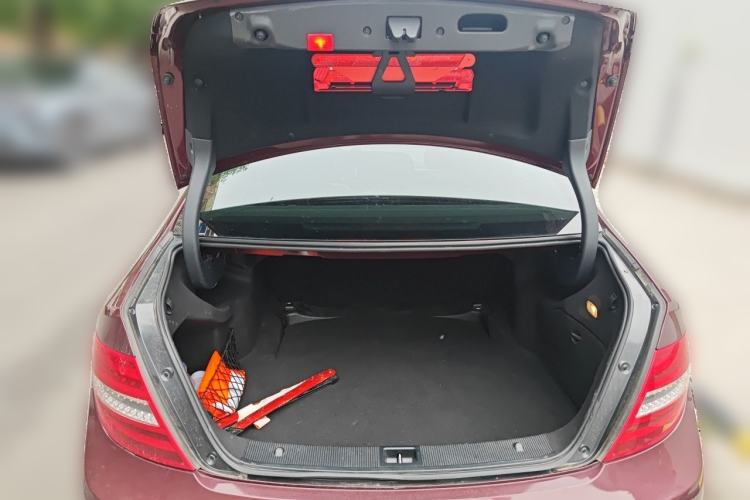Used Mercedes-Benz C-Class 2011 C 300 Fashion Model Trunk