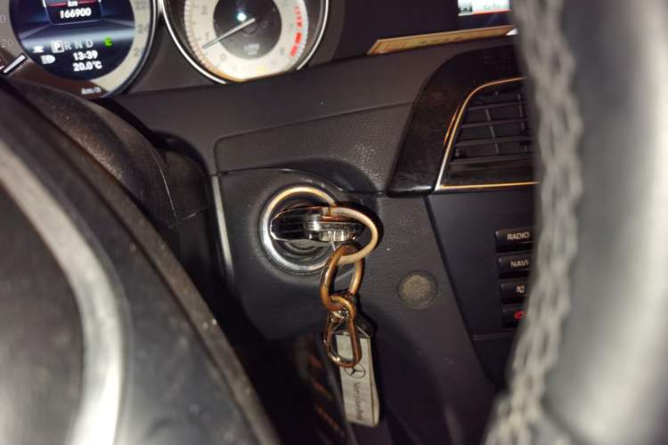 Used Mercedes-Benz C-Class 2011 C 300 Fashion Model Vehicle Key