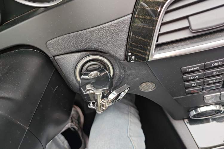 Used Mercedes-Benz C-Class 2011 C 300 Fashion Model Vehicle Key