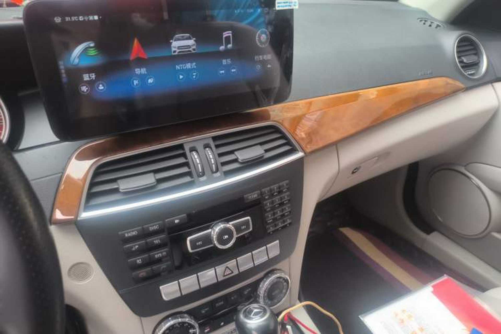 Used Mercedes-Benz C-Class 2011 C 200 CGI Elegant Model Audio And AC Panel