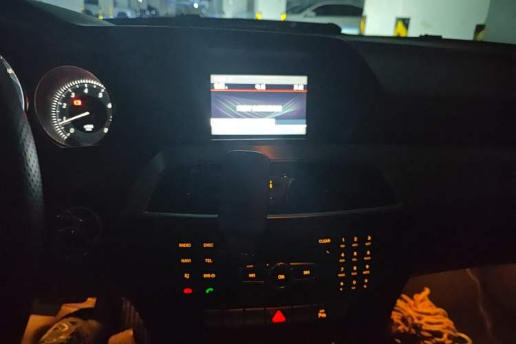 Used Mercedes-Benz C-Class 2011 C 200 Fashion Travel Edition Audio And AC Panel