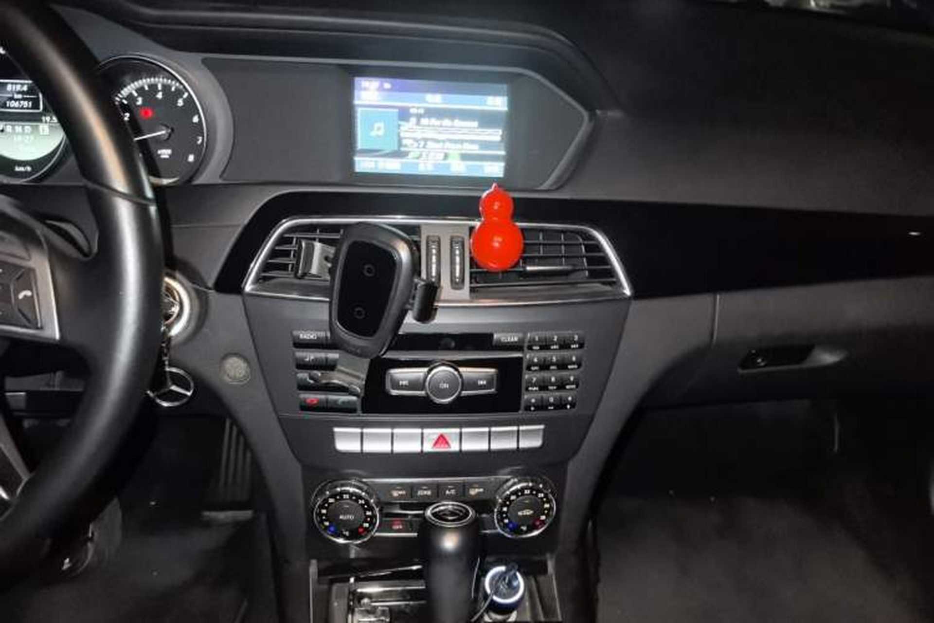 Used Mercedes-Benz C-Class 2011 C 180K Classic model Audio And AC Panel
