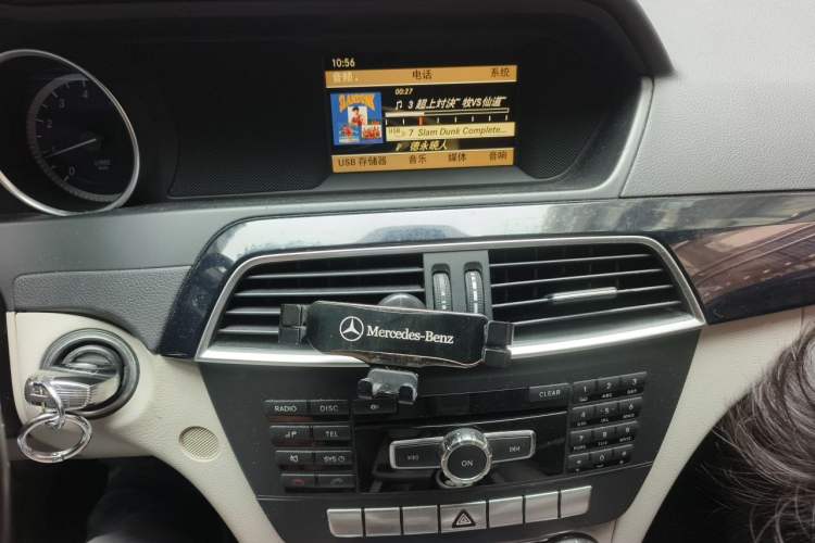 Used Mercedes-Benz C-Class 2011 C 180K Classic model Audio And AC Panel