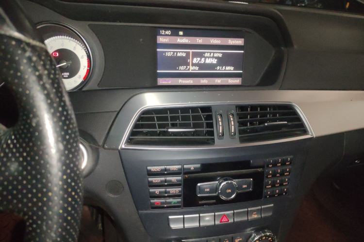 Used Mercedes-Benz C-Class 2011 C 200 Fashion Travel Edition Audio And AC Panel