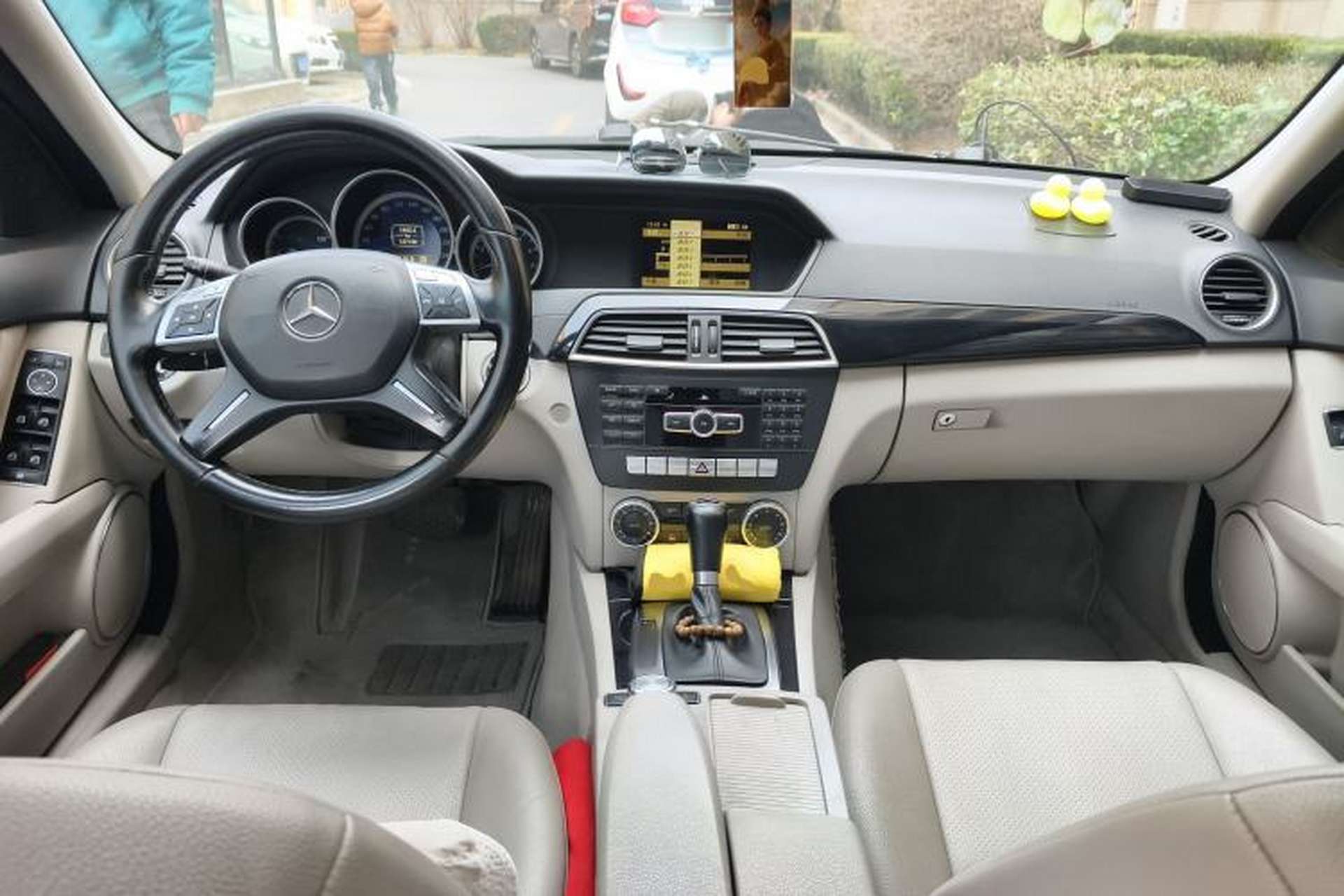 Used Mercedes-Benz C-Class 2011 C 180K Classic model Center Console