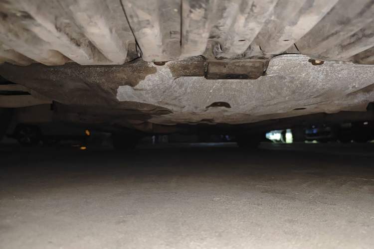 Used Mercedes-Benz C-Class 2011 C 200 Fashion Travel Edition Chassis Front