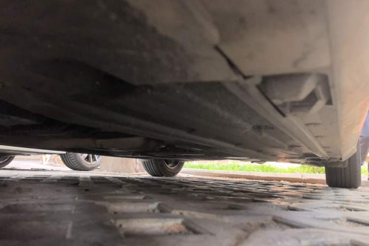 Used Mercedes-Benz C-Class 2011 C 180K Classic model Chassis Front Left