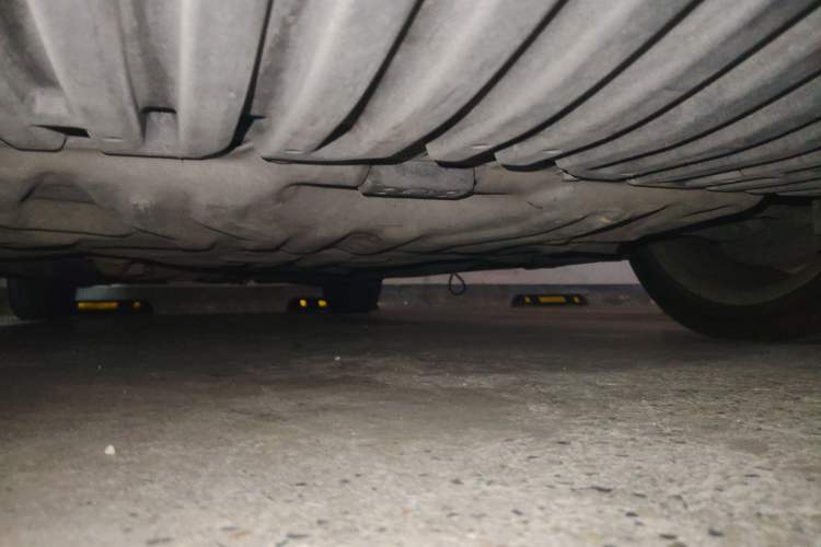 Used Mercedes-Benz C-Class 2011 C 200 CGI Fashion Model Chassis Front Left
