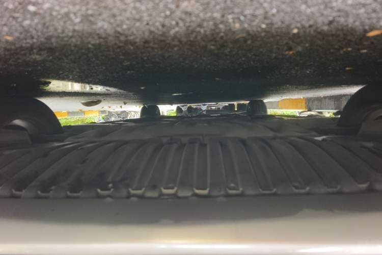 Used Mercedes-Benz C-Class 2011 C 180K Classic model Chassis Front